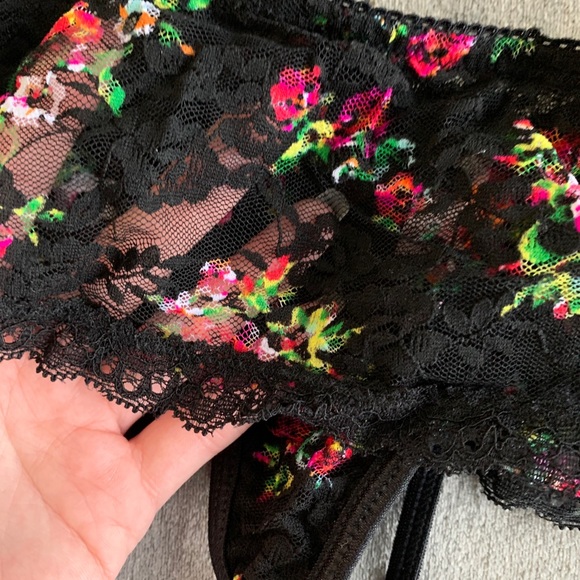 SOLD NWT ✨ 2pc LA VIE EN ROSE Lingerie Set - Picture 8 of 11